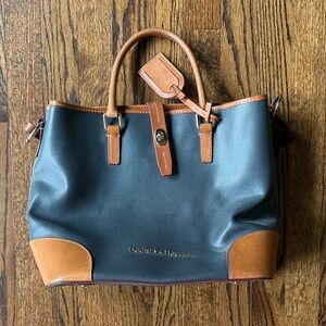 B10 Dooney & Bourke Women’s Blue/Gray and Tan Shoulder Bag